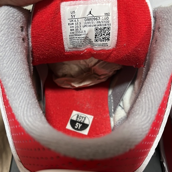 Jordan 3 Retro fire red 3’s - Picture 4 of 5